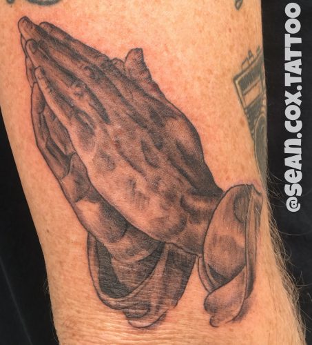 Praying Hands – New Westminster Black & Grey Tattoo